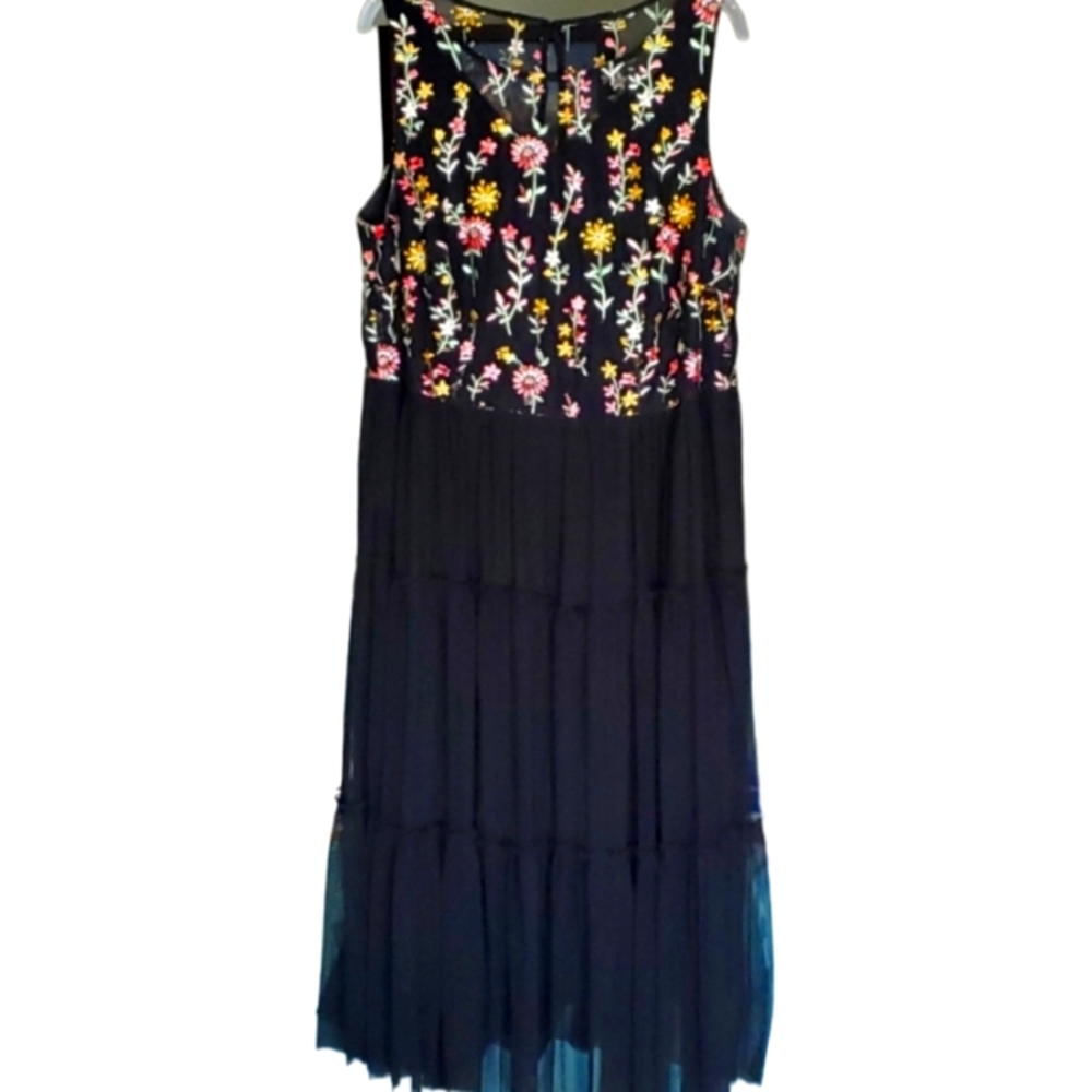 Lane Bryant Womans Black Floral Mesh Embroidered‎ Tiered Dress Size 20